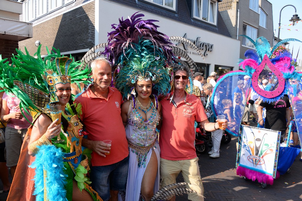 ../Images/Zomercarnaval Noordwijkerhout 200.jpg